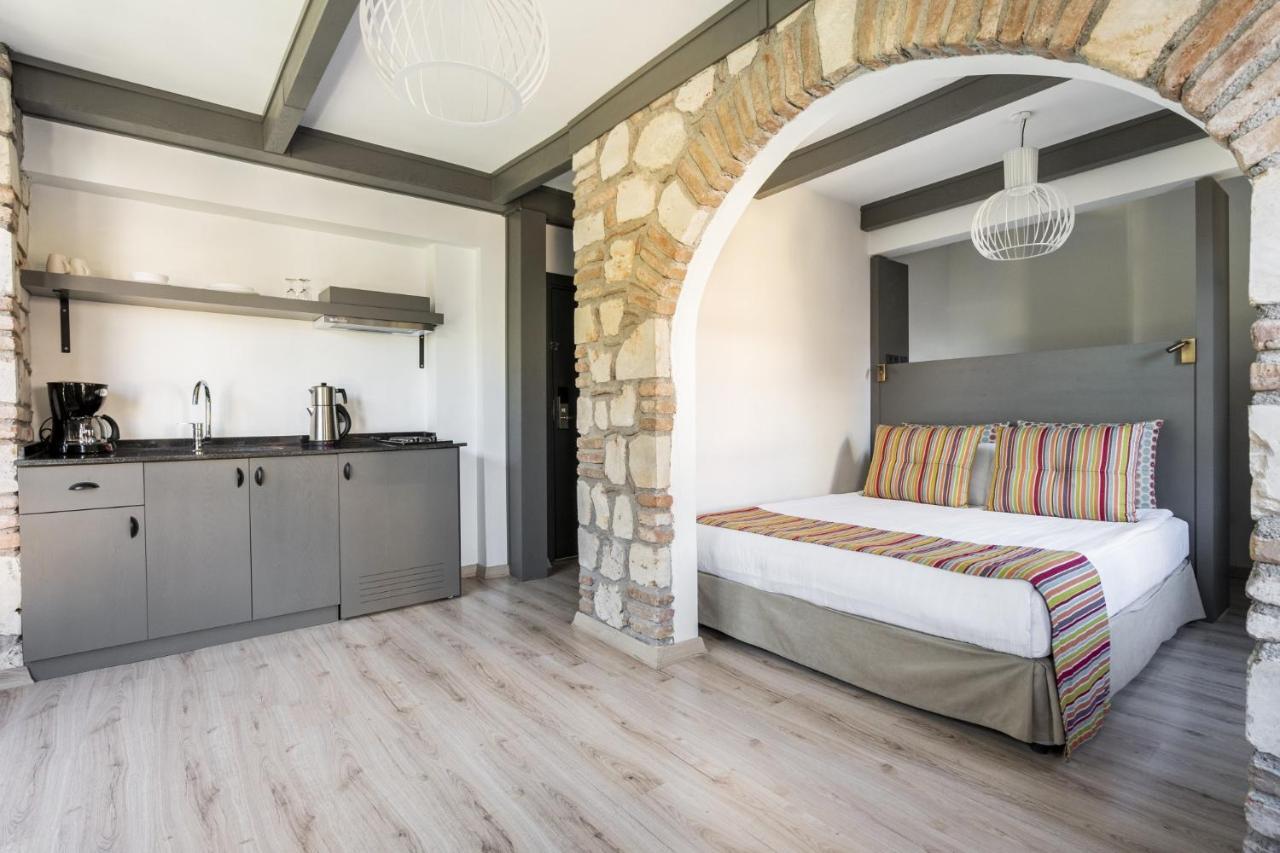 안탈리아 Lovely Studio Flat Near Hadrians Gate 아파트 외부 사진